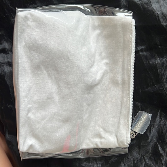 Refa cosmetic bag or clutch.clear plastic out and fabric inside BN - Picture 3 of 4